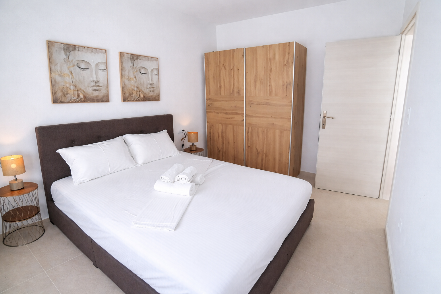1-bedroom apartment 50 m from a sandy beach