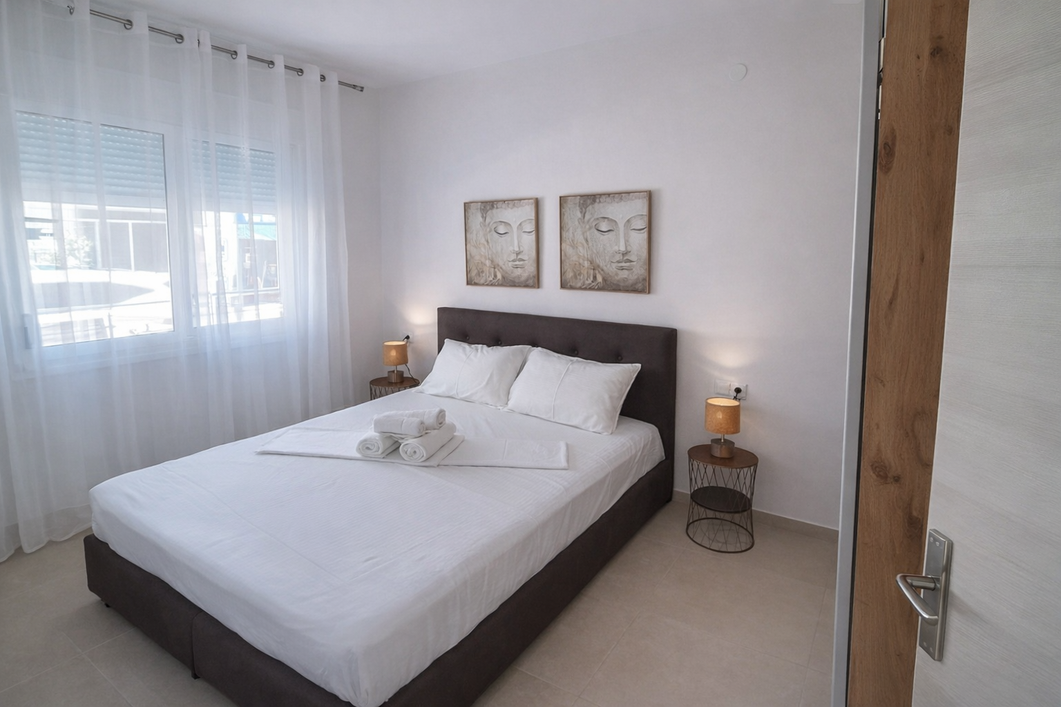 1-bedroom apartment 50 m from a sandy beach