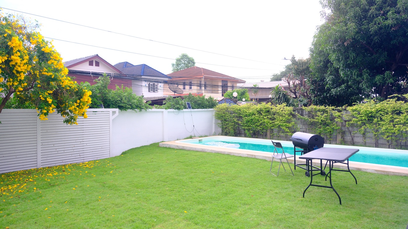Modern Private Pool Villa in Sukhumvit