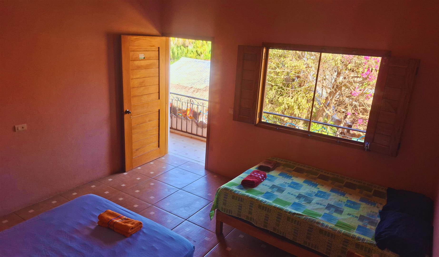 Doble con Aire Acondicionado