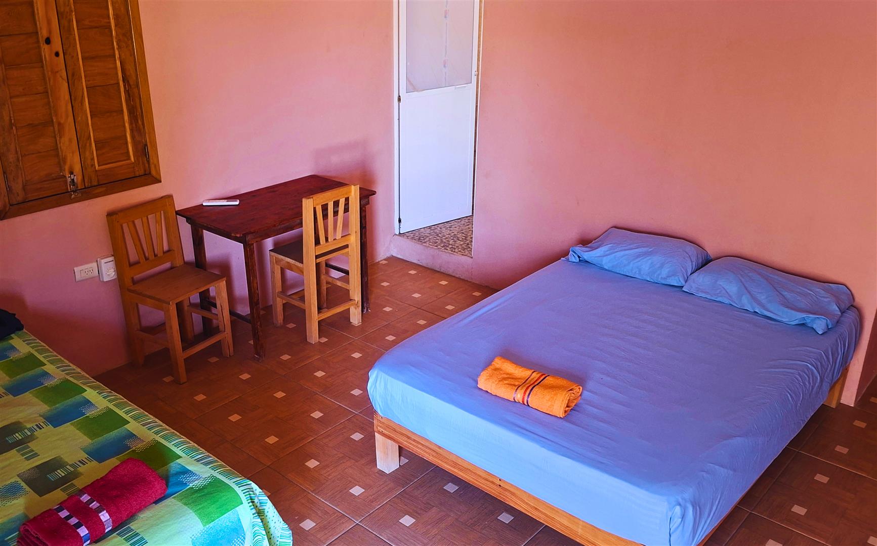 Doble con Aire Acondicionado