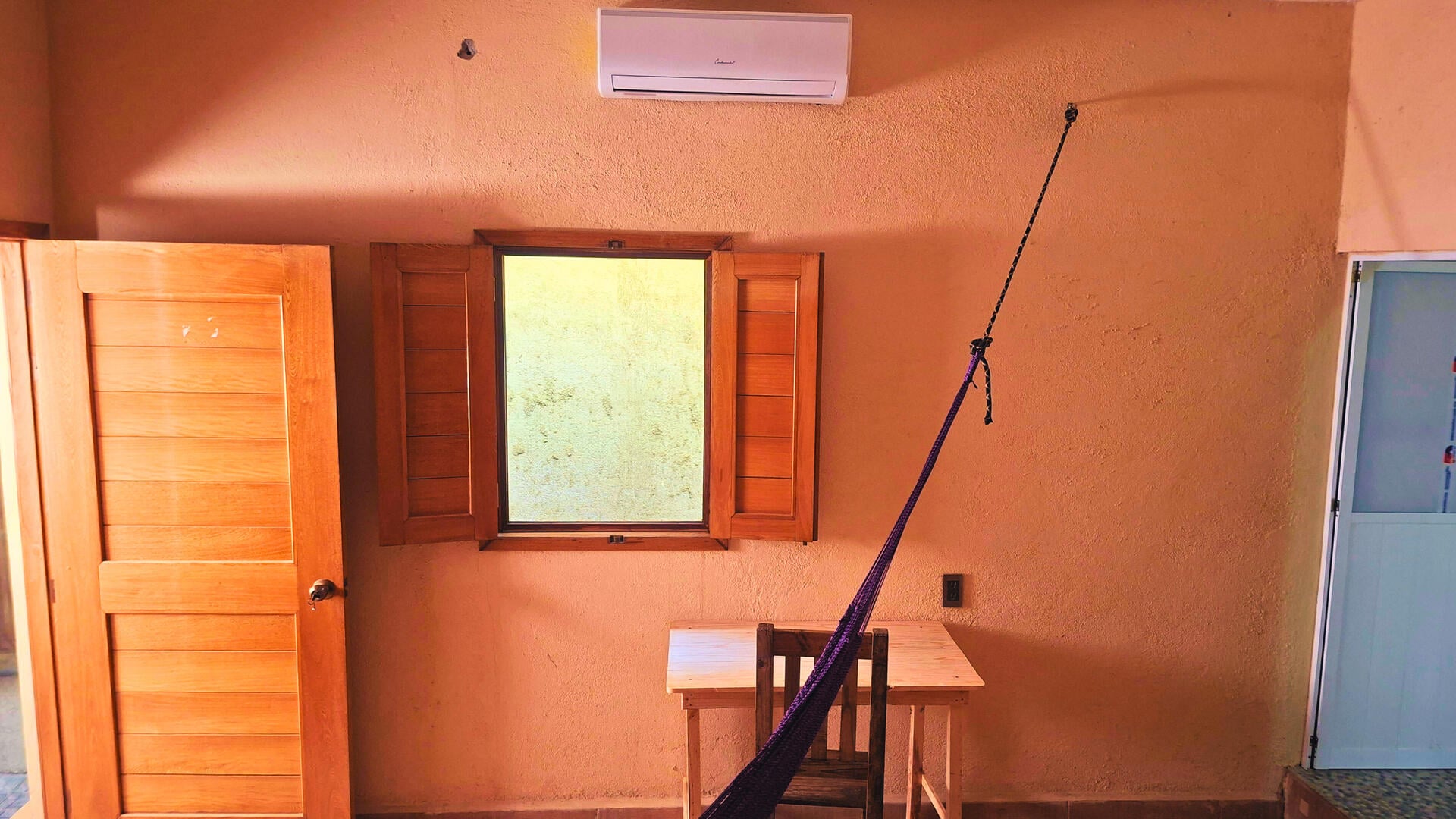 Sencilla con Aire Acondicionado