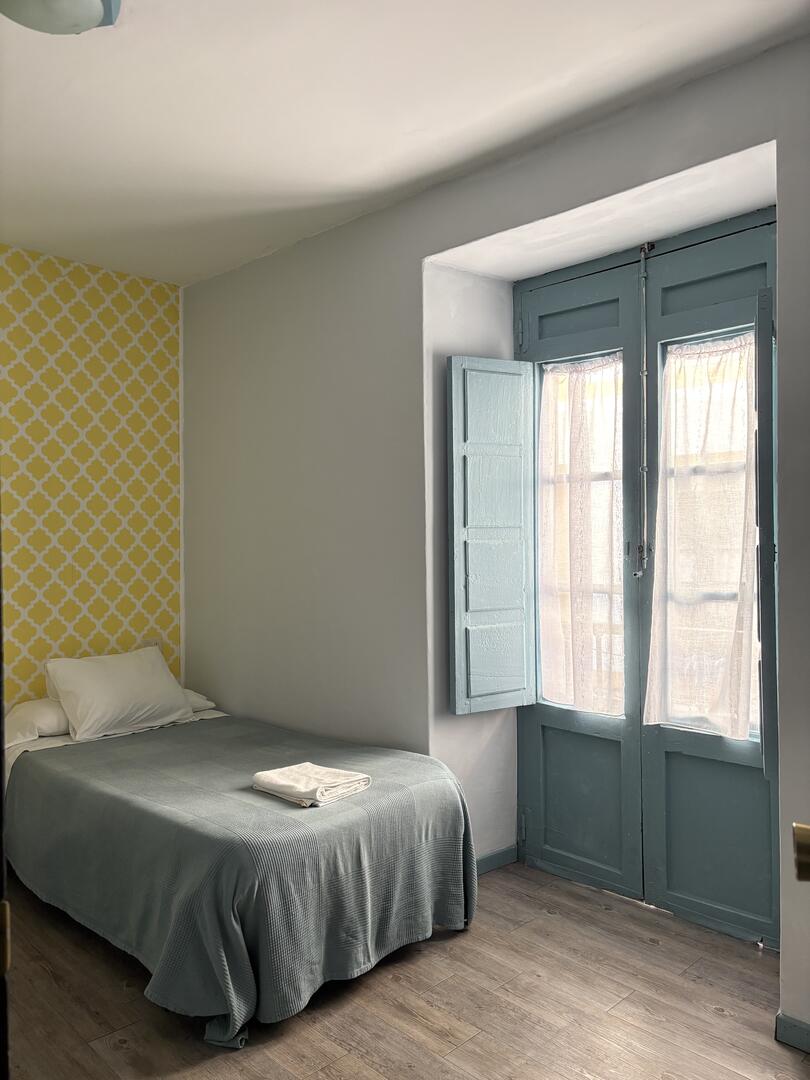 1- Doble con baño compartido 