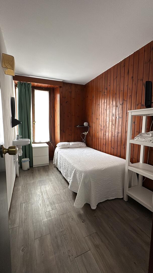 4- Individual con baño compartido