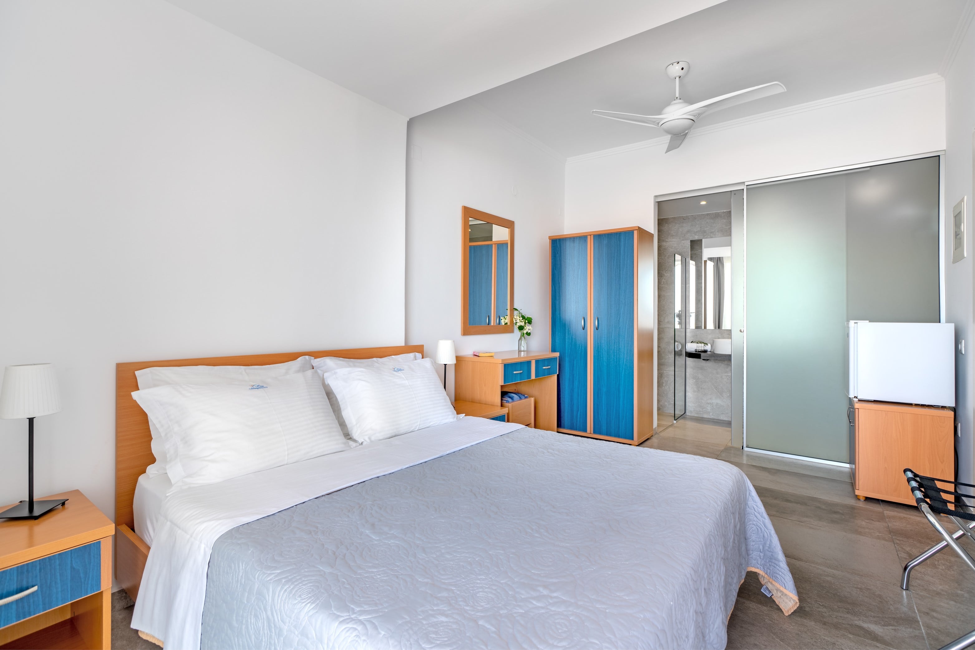 2bedroom with partial seaview 
