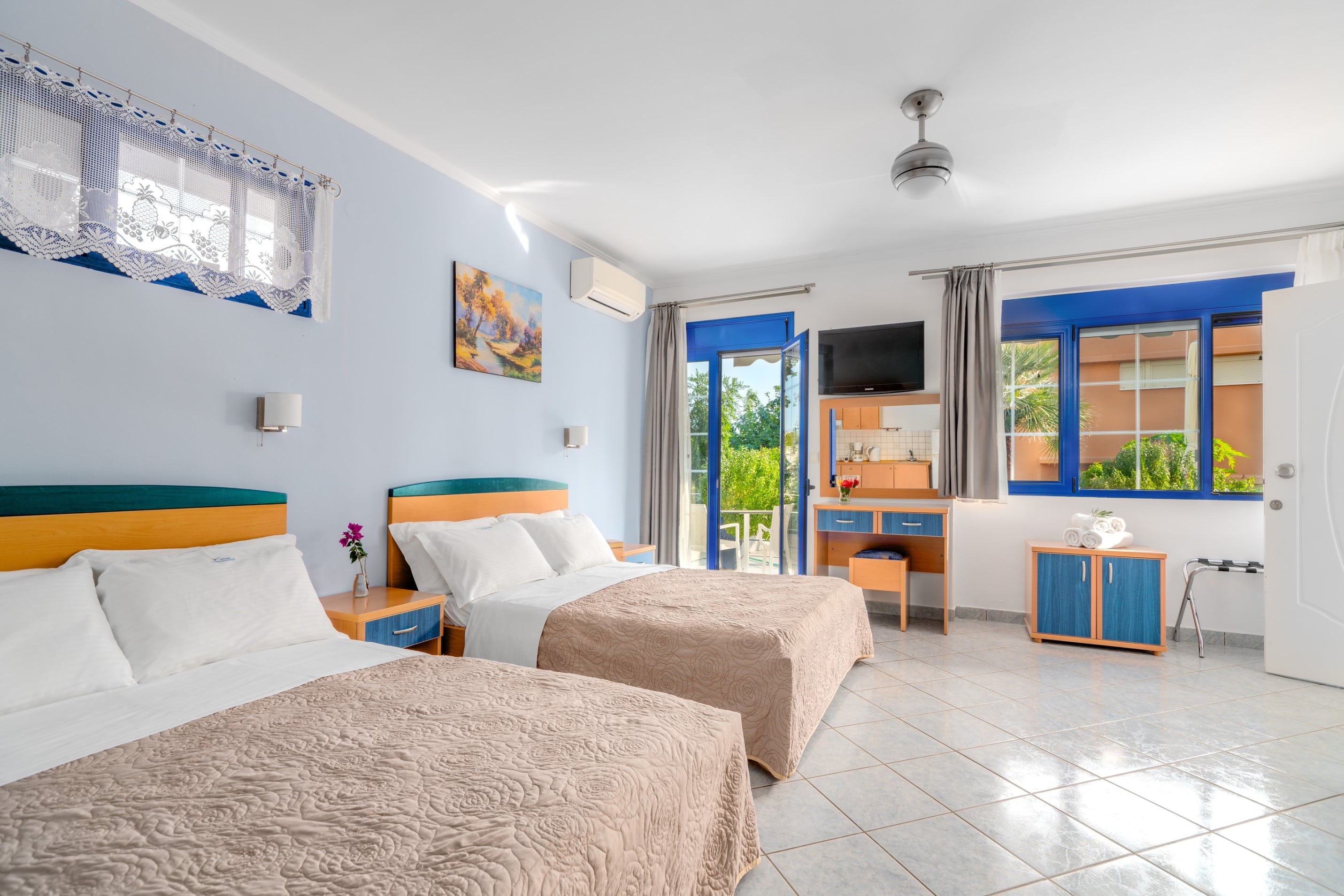 5Bedroom on groundfloor with veranda 