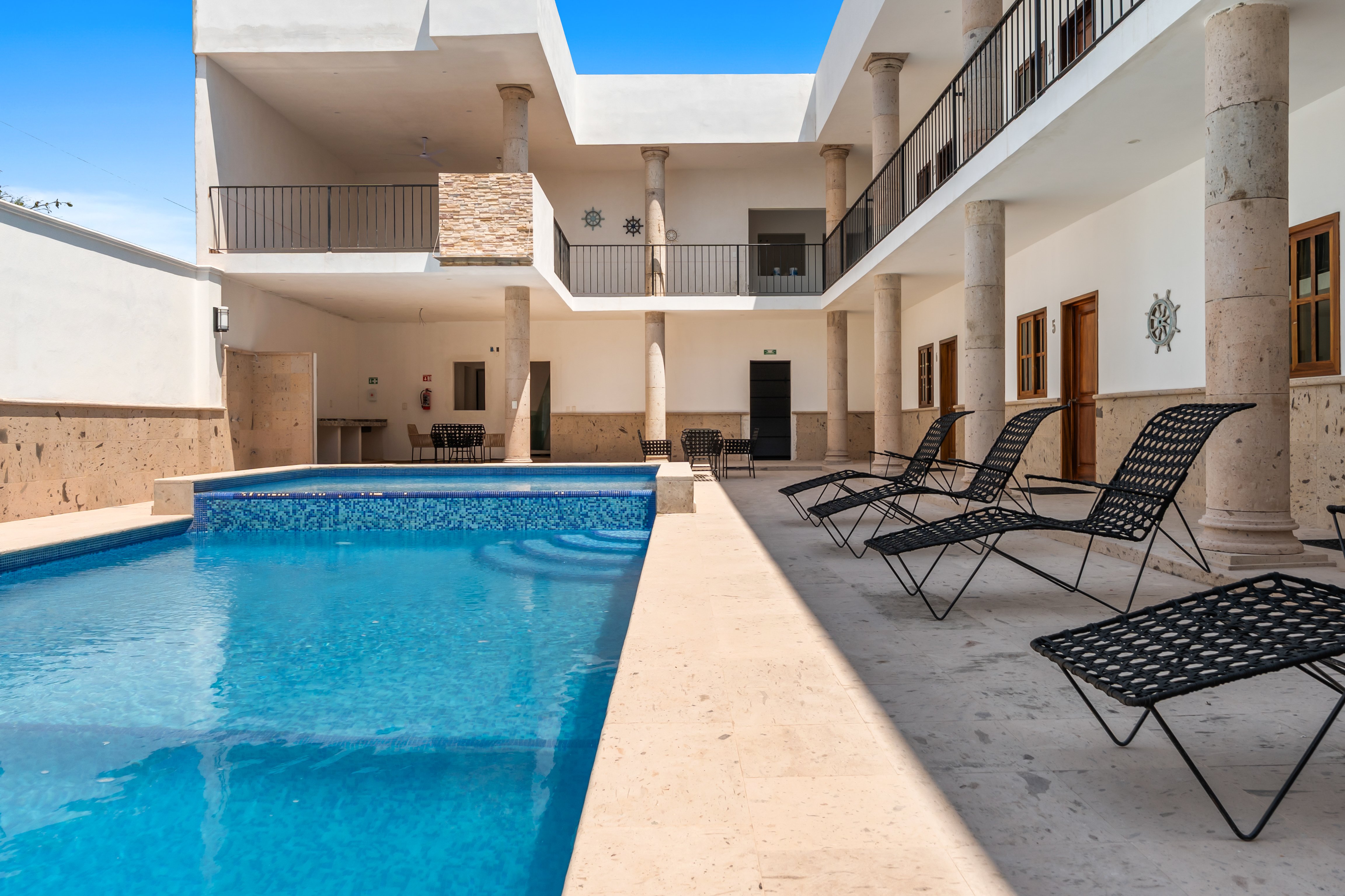 Casa Nacho Hotel, 2-Bedroom, 1-bath, Pool, Second Floor 