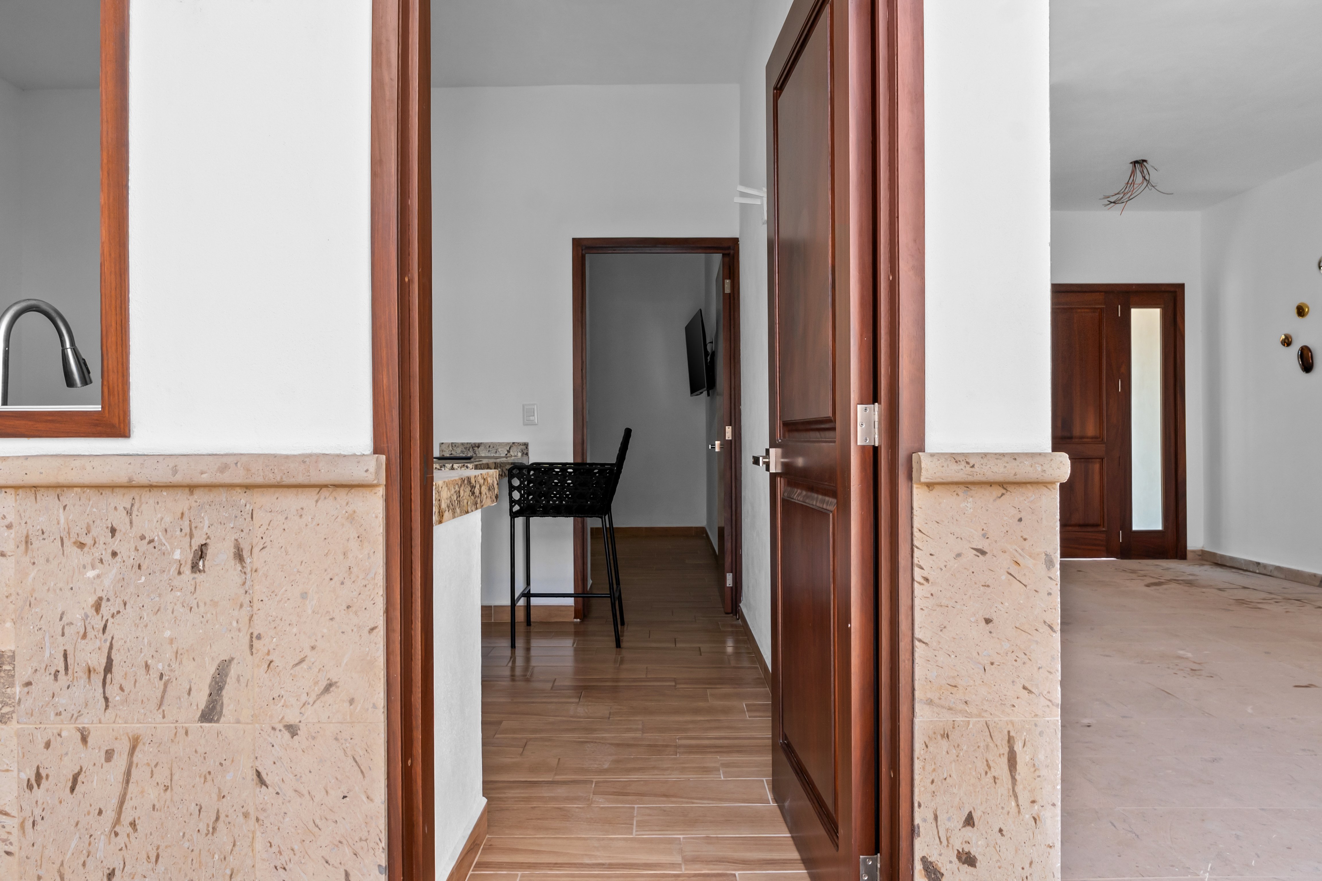 Casa Nacho Hotel, 1-Bedroom, 1-bath, Pool, Second Floor