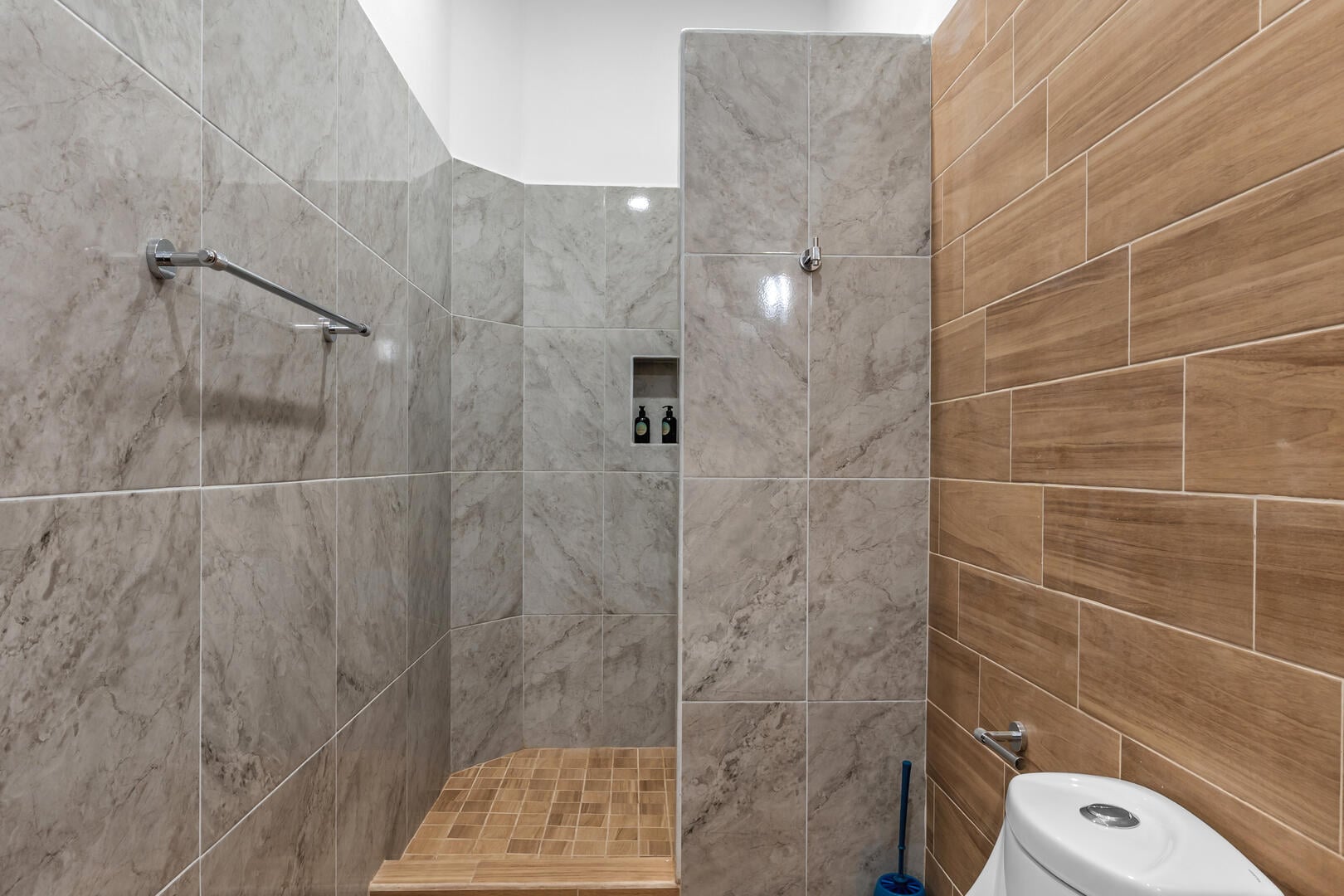 Casa Nacho Hotel, 2-Bedroom, 1-bath, Pool, Second Floor 