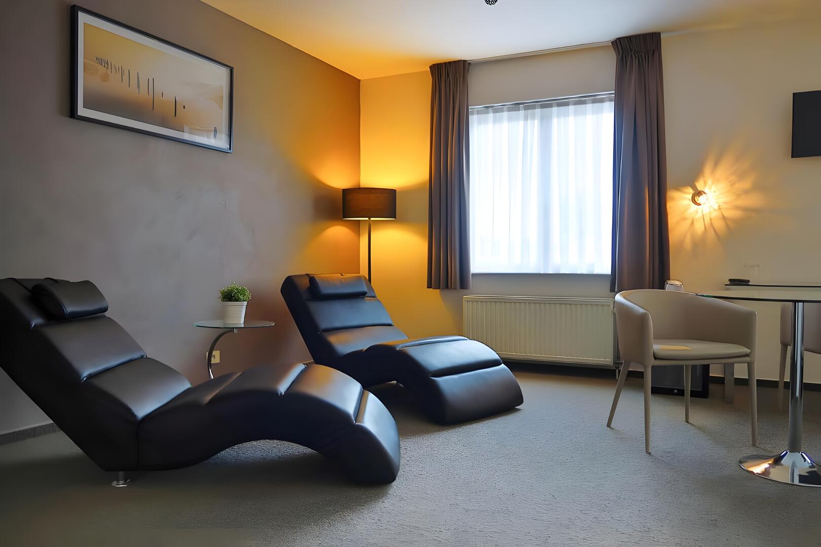 Deluxe Wellness Suite