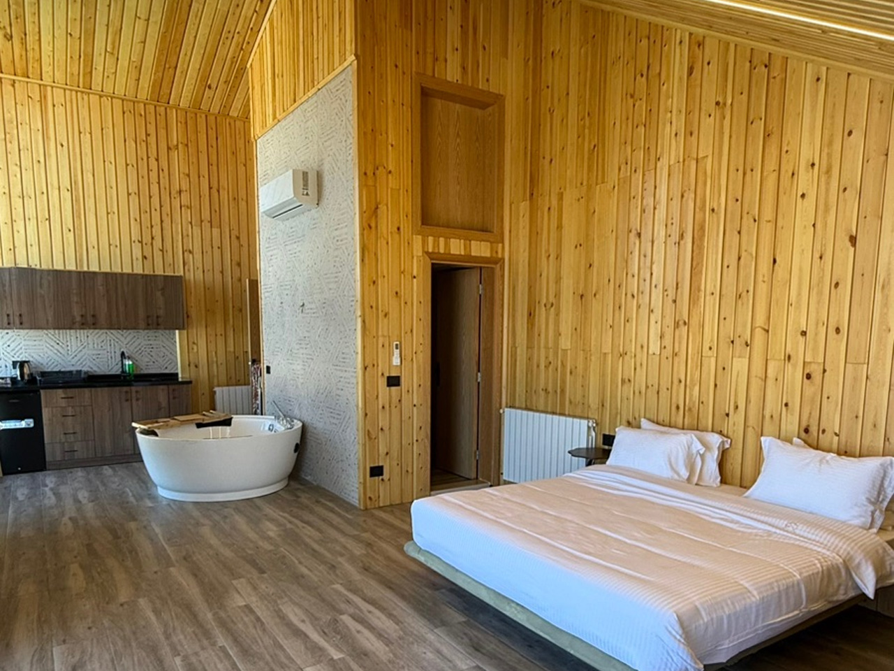 Suite #10