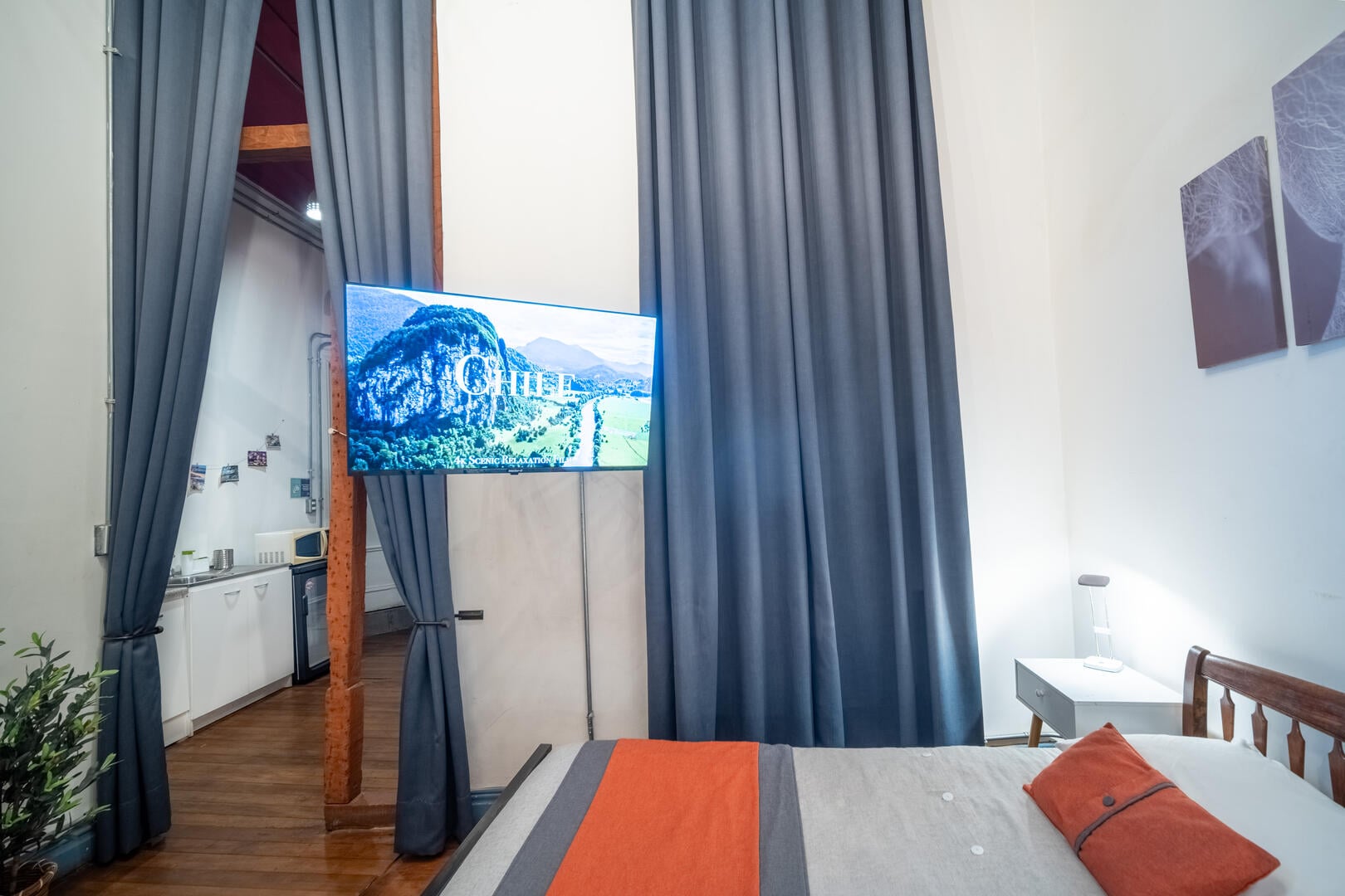 (H12) PRIVADA x2 · BAÑO PRIVADO · Habitación triple con 1 cama matrimonial y cocina